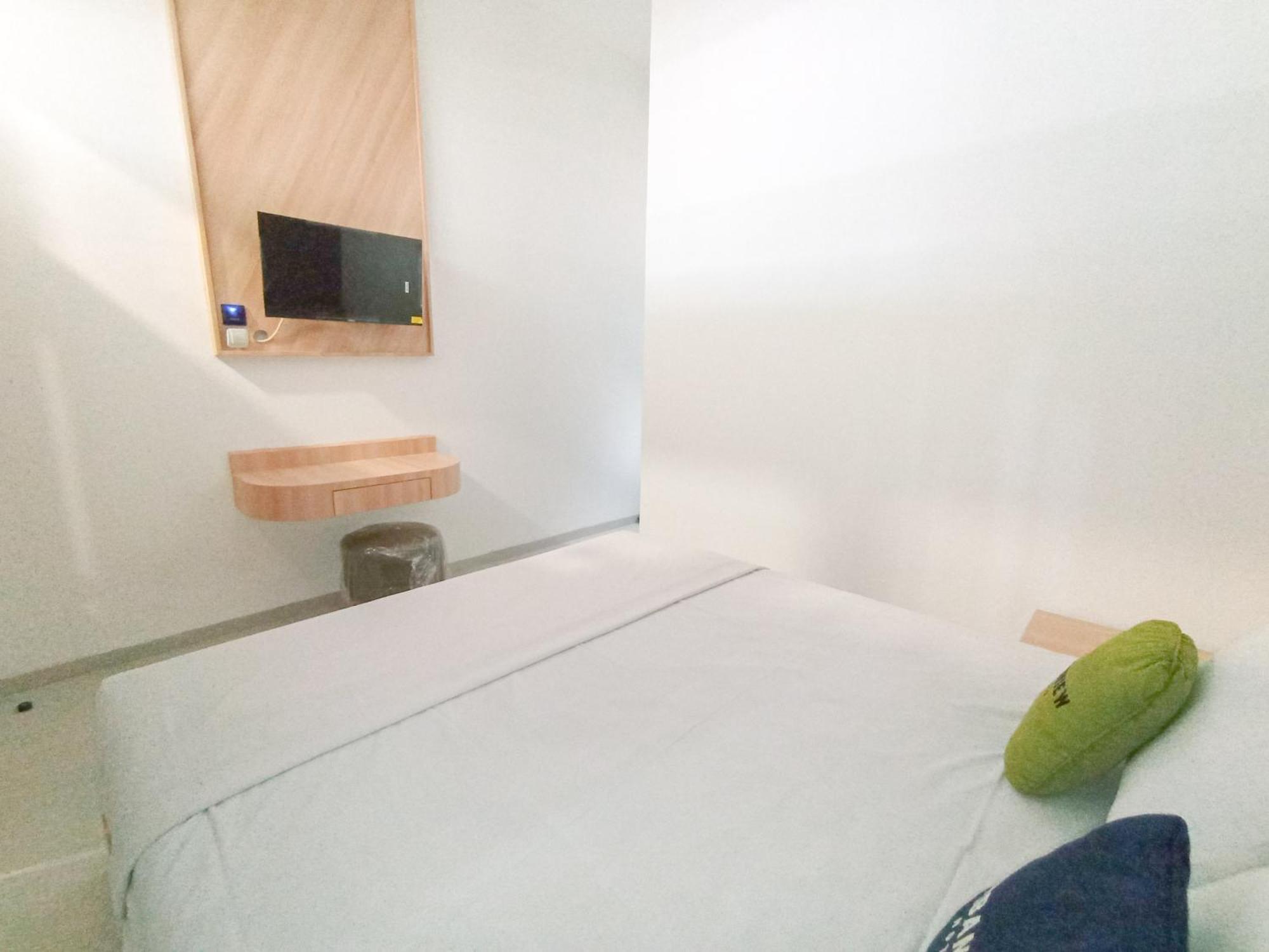 Urbanview Hotel Subali Пурвокерто Экстерьер фото