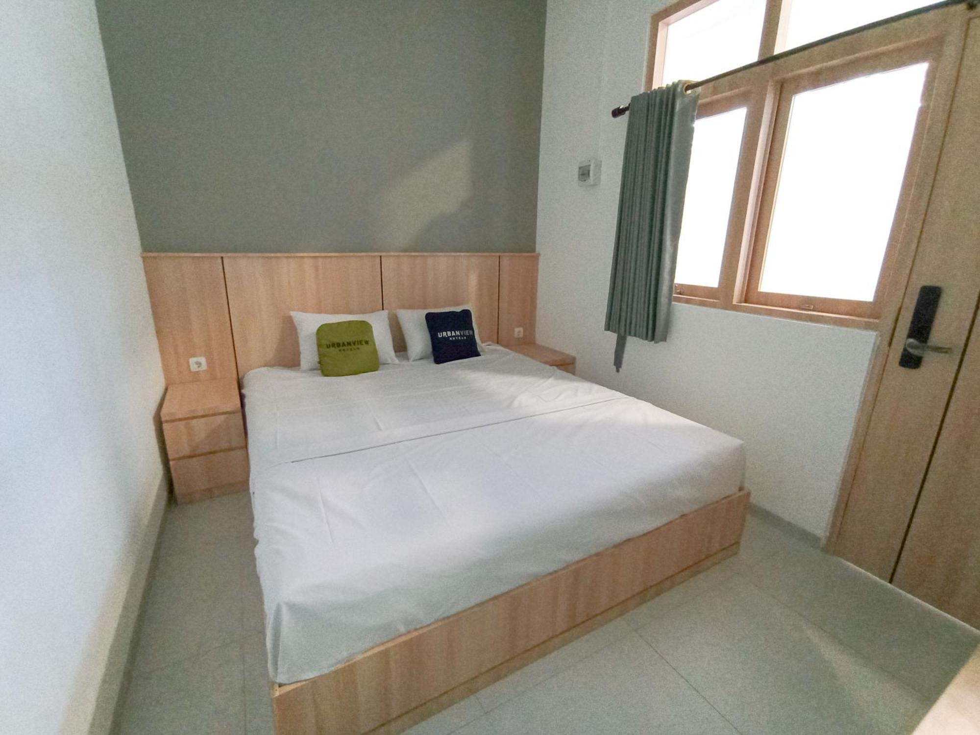 Urbanview Hotel Subali Пурвокерто Экстерьер фото